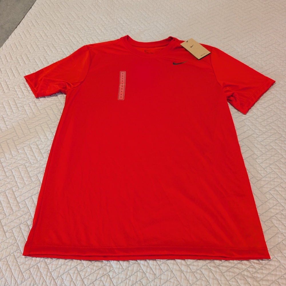 Nike Men’s Dri-FIT Red Short Sleeve Training Shirt